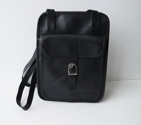 simple black leather purse
