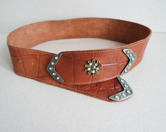 Vintage Brown Leather Waist Belt: Antique Brass Buckle, Wide  display picture 3