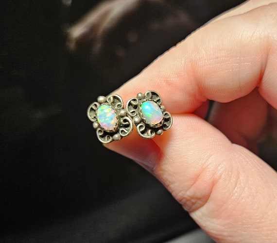 AAA GENUINE OPAL post earrings in sterling silver… - image 3
