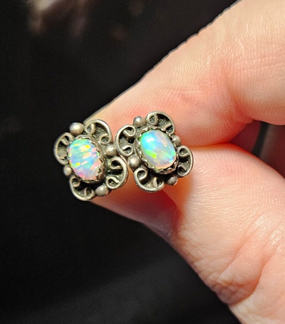 AAA GENUINE OPAL post earrings in sterling silver… - image 2