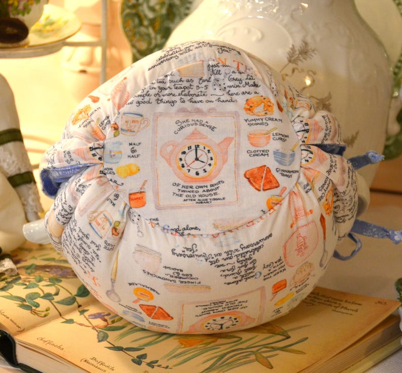 TEA COSY Large Size Afternoon Tea Drop In Snuggie Original fits your 42-48 Oz large teapot is lined with blue floral print zdjęcie 7