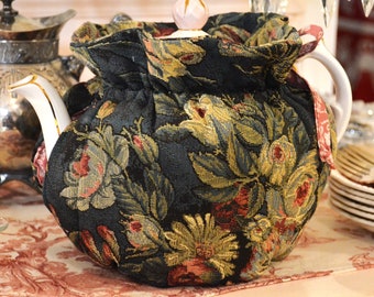 LARGE SIZED Tea Cozy is Original Drop In Snuggie to fit a 42-48 Oz teapot is made with rich green tapestry fabric with pink roses lined pnk