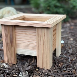 Small Cedar Planter Box