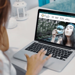 カスタム Web デザイン & 開発パッケージ - カスタム デザイン パッケージは 3,500 からご利用いただけます - 50% のデポジット 画像 2