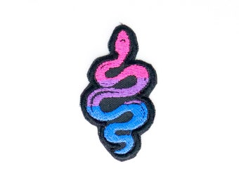 Écusson brodé serpent Pride : couleurs du drapeau LGBTQIA+ Fierté