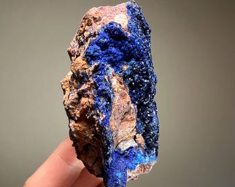 母岩上の藍銅鉱結晶｜モロッコ産鉱物標本
