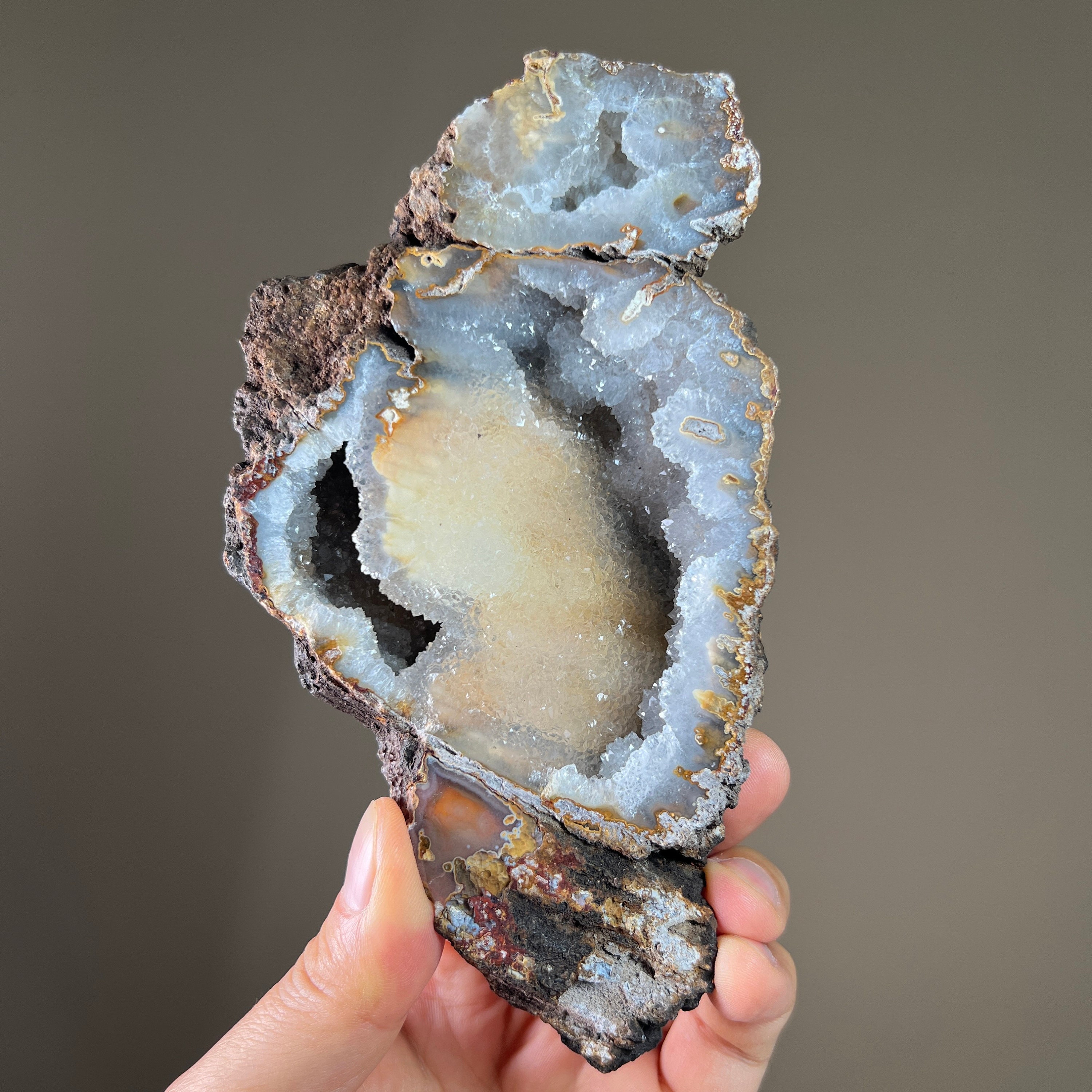 天然石 ドゥルーシー 瞑想用 ドルージー 瑪瑙 クリスタルジオード 宝石