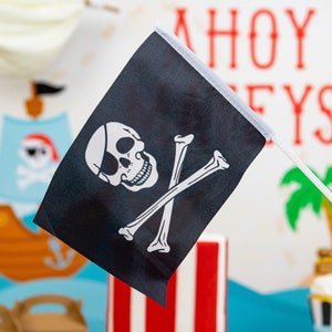 Pirate Skull Flag, Pirate Flag, Pirate Party, Party Birthday, Pirate decor, Pirate decorations, Pirates of the Caribbean, Ahoy Mateys