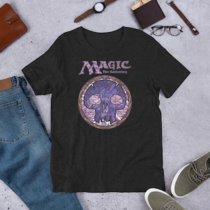 Schwarz Mana | Glasmalerei Kunst | MTG | Zauberhaft die sich versammelnde | T-Shirt |