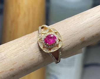 Pierścionek Mogok z różowym szafirem, 14-karatowe złoto z diamentową oprawą, zaręczynowy w stylu vintage