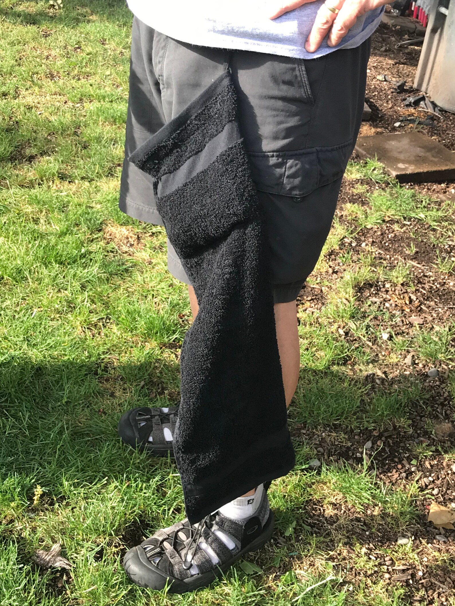 Golf towel with Velcro pocket to hold balls and tees Sports Etsy