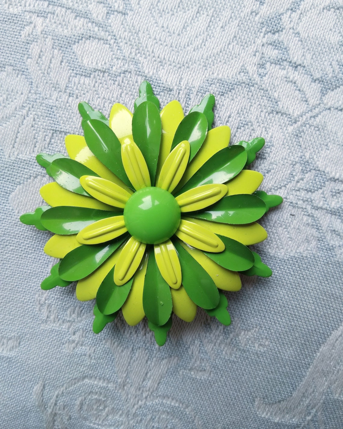 Huge Vintage Daisy Flower Pin Brooch in Vibrant Green. Etsy