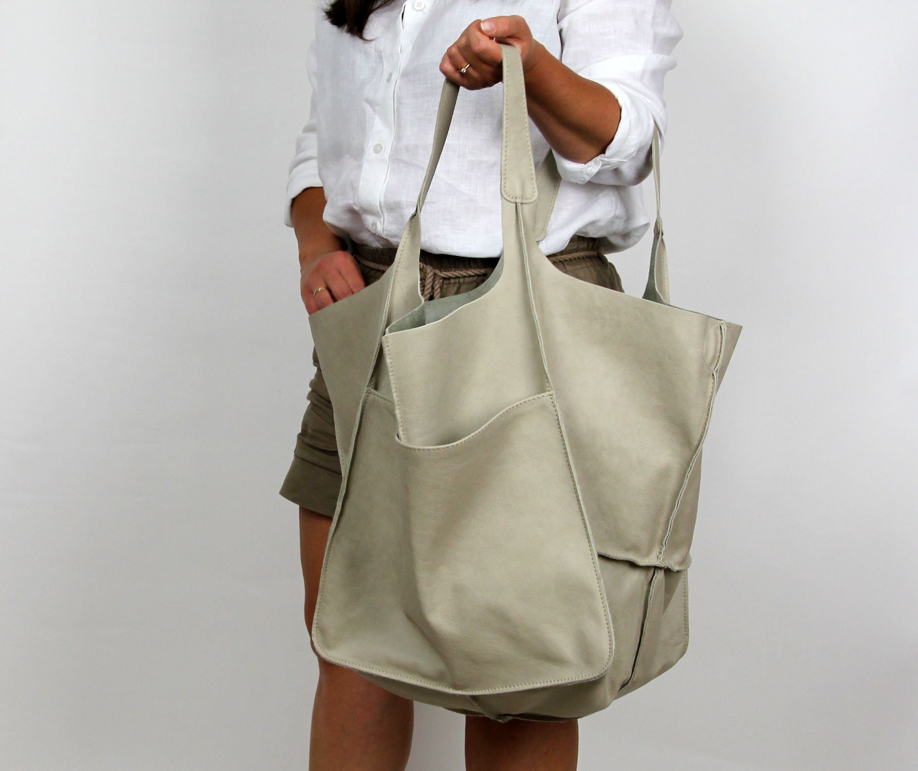 Oversized Leather Tote Bag for Women – Large Beige Shoulder Bag, Weekender Bag, Everyday Work Bag, Slouchy Soft Leather Handbag