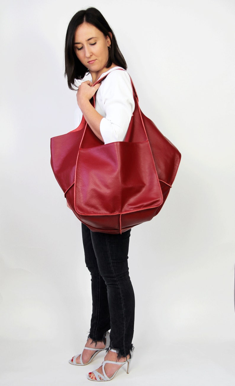Fourre-tout en cuir rouge foncé, sac surdimensionné Grand sac en cuir, sac de tous les jours, sac en cuir pour femme Slouchy Tote, sac à main pour femme, sac en cuir souple image 3