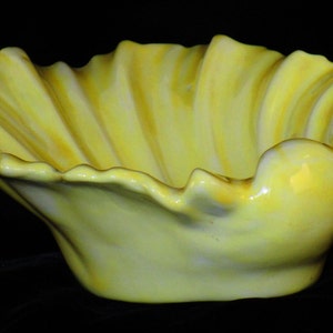 Decorative Yellow Ceramic Shell Shaped Dish or Shallow Bowl image 3