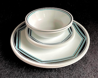Vintage Corelle “Angles” Plates & Bowls, 9 Pieces