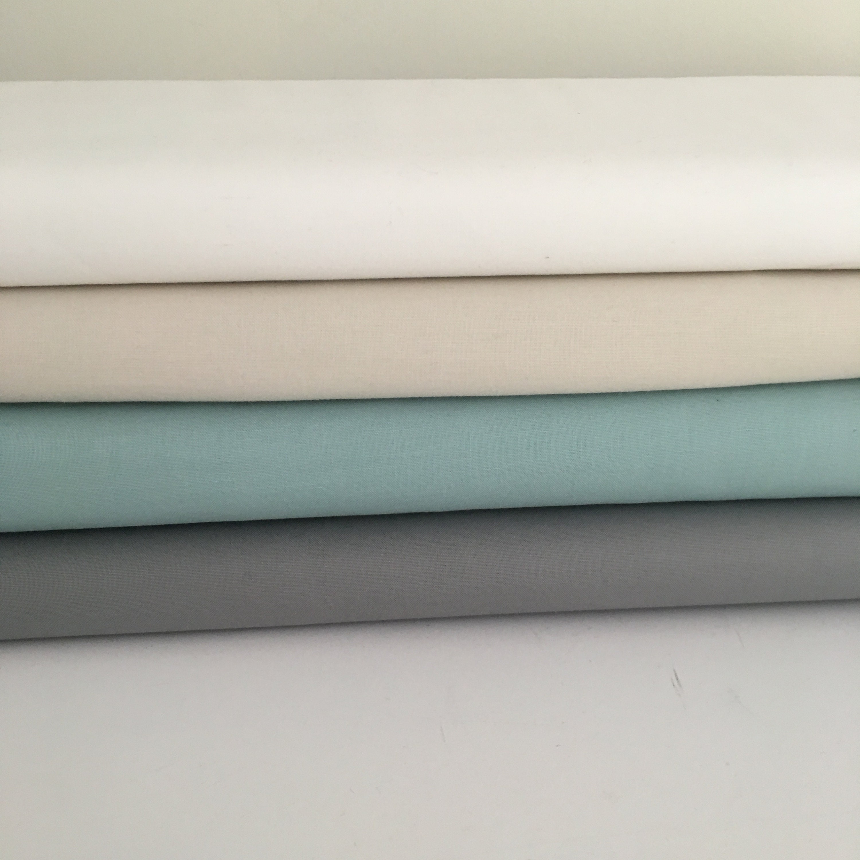 Quilting Fat Quarter Bundle 8pcs, Makower Spectrum Solids, Solid Fabrics,  Plain Fabric, Quilting Supplies 