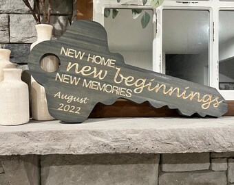 New home new beginnings new memories key sign, Custom wood signs, Closing gift, Housewarming gift, Homeowner gift, Realtor Gift