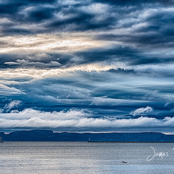 Gigante dramático: arte de pared, foto de lienzo, lago Superior, Thunder Bay, otoño, otoño, fotos de formación de nubes, fotografía de Sleeping Giant