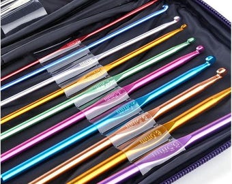 Set of 22 crochet and knitting needles with storage pocket