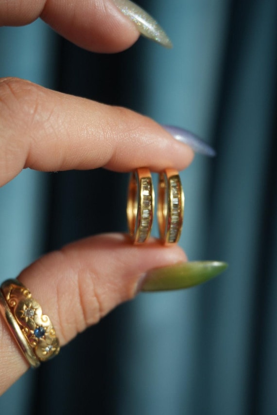 18K GOLD DIAMOND HOOPS