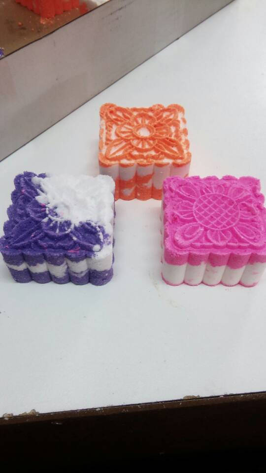 unique bath bombs
