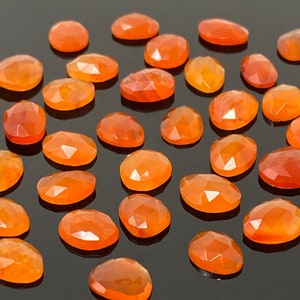 10 Stück natürliche Karneol Cabochons mit Rosenschliff, lose Edelsteine, Karneolrosenschnitte, 9 x 6,5 mm - 11 x 9 mm