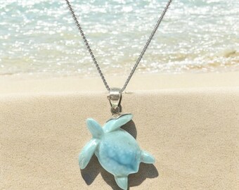 Larimar zeeschildpad schildpad hanger ketting, zilveren boho sieraden, Dominicaanse Republiek larimar ketting cadeaus voor haar, 1,75 x 1,25 inch
