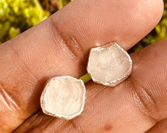 Raw Rose Quartz Stud Earrings, October Birthstone Healing Crystal Rough Gemstone Studs, Rose Quartz Rough Gemstone Electroplated Stud Earrin