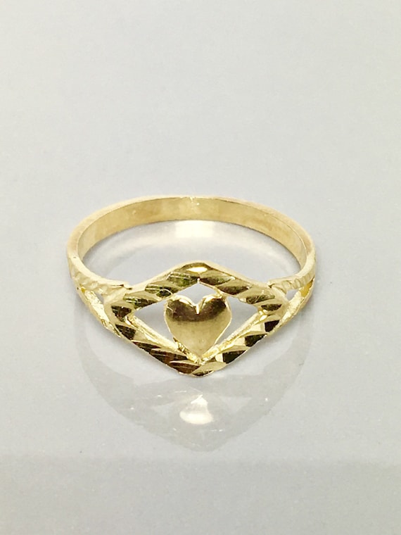 bague en or en forme de coeur bague en or en forme de coeur