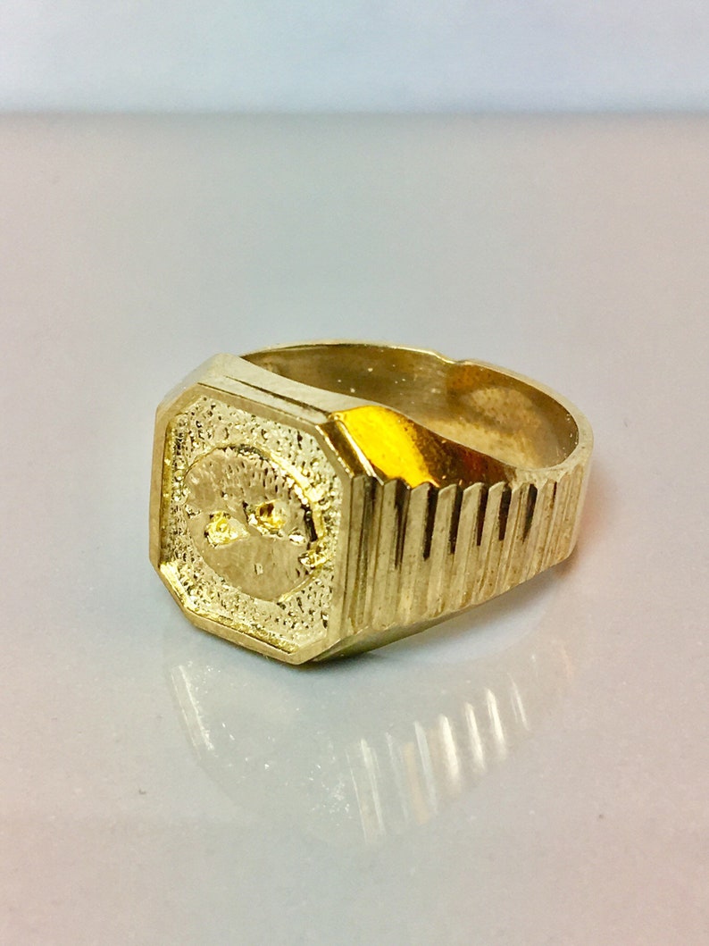 Zodiac Sign Gold Ring/ Pisces Sign Gold Ring/ 10k Real Solid - Etsy