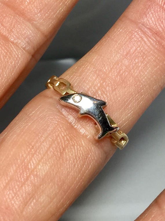 14k Gold Ladies Dolphin Ring - 14k Gold Dolphin je