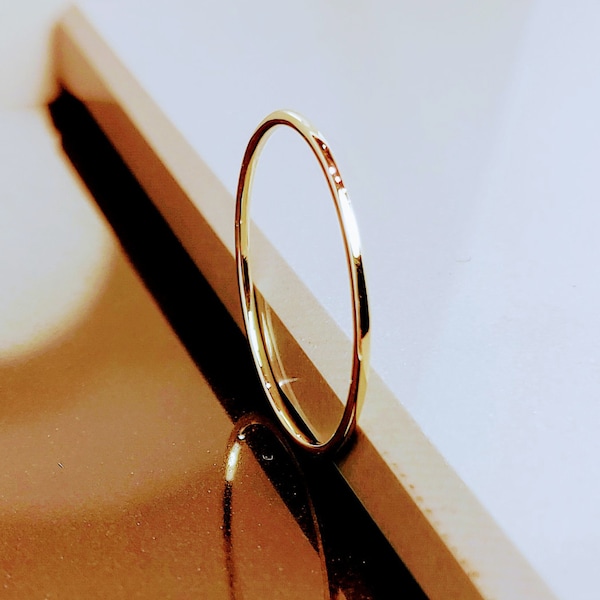 Anillos de oro macizo de 1 mm, 14k y 10k - Alianza de boda fina de oro - Anillo de oro para el meñique - Anillos para la falange - Anillos sencillos de oro - Anillos apilables