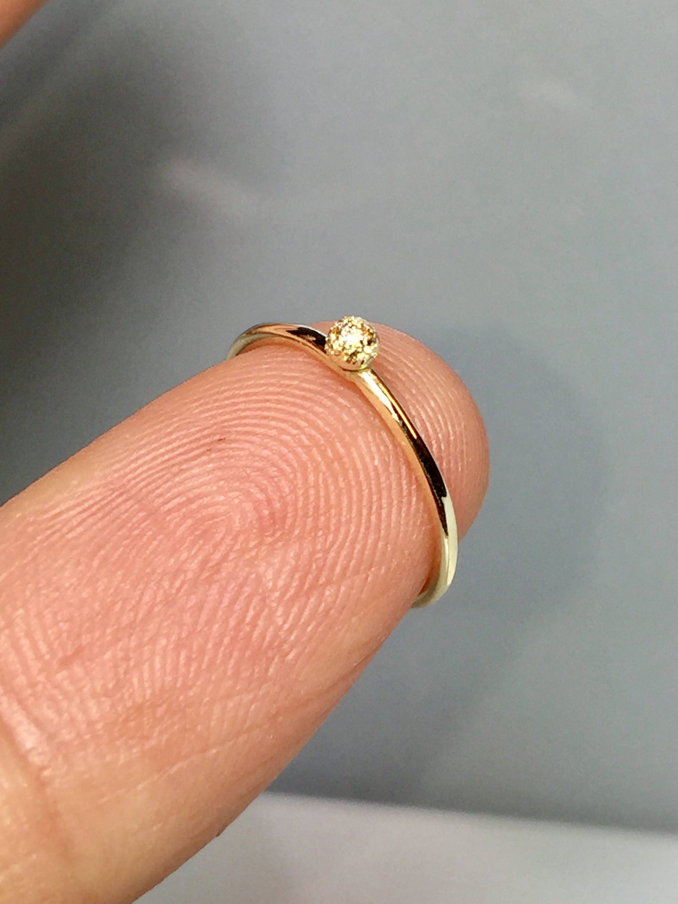 22KT (916) Yellow Gold Baby Ring