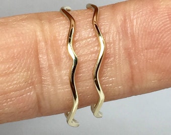 Wavy Ring, 10k 14k Solid Gold Wave Ring, Gold Thumb Ring - Gold Pinky Ring, Big Toe Ring Gold, Delicate Gold Ring, Thin Gold Ring, Midi Ring