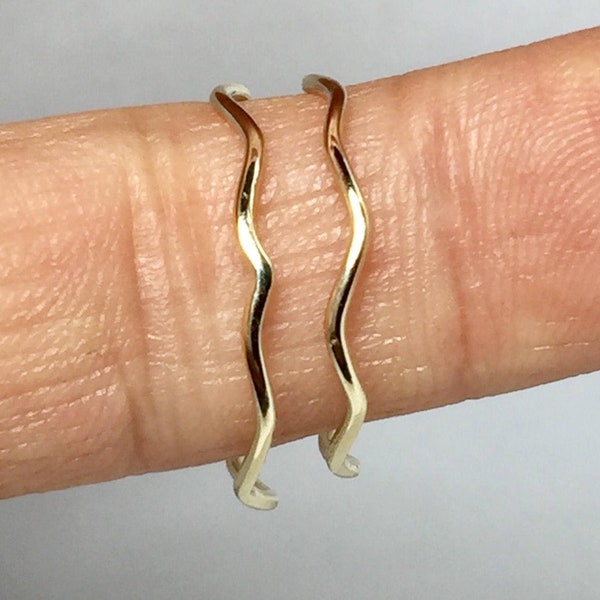 Wavy Ring, 10k 14k Solid Gold Wave Ring, Gold Thumb Ring - Gold Pinky Ring, Big Toe Ring Gold, Delicate Gold Ring, Thin Gold Ring, Midi Ring