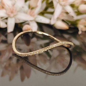 Anillo para el pulgar Stardust - Anillo midi de oro macizo de 10k/14k - Anillo Chevron de oro - Anillo de onda de oro, Anillo para el meñique de oro - Anillo para el dedo del pie de oro, Regalo para ella