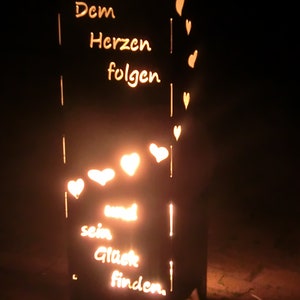 Edelrost Feuersäule Säule mit Spruch Dem Herzen Bild 1