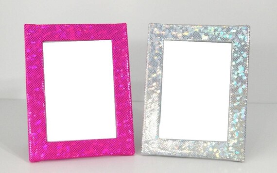 Holographic Hinged Frame, 4x6