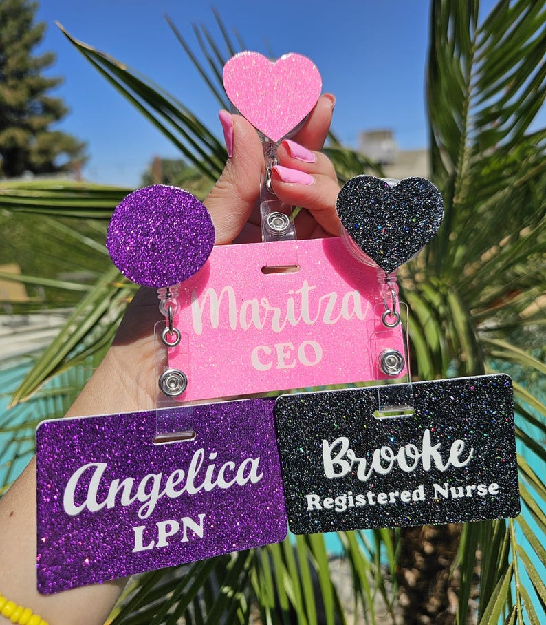 Name Tag Reel Badge Retractable Work ID Card Heart Circle Shaped ...