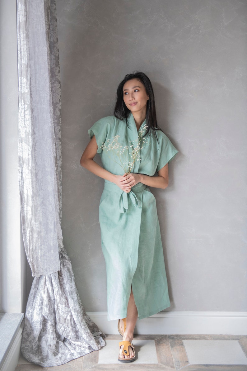 Robe kimono en lin, Robe portefeuille en lin, Robe d'été en lin DAHLIA, Robe soleil en lin, Robe verte en lin image 4