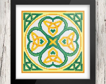 Irish Cross Stitch Pattern, Four Leaf Clover Trinity Knot Chart (PDF Download)