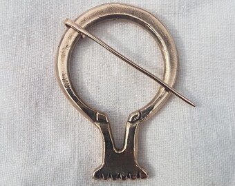 Roman Omega Brooch - replica cast bronze