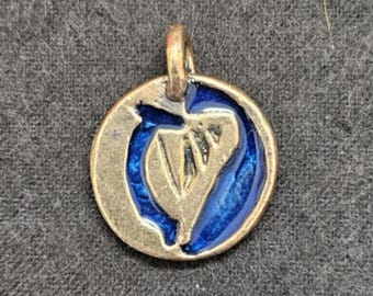 Caer Galen populace pendant - bronze with epoxy enamel