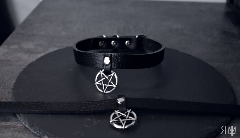 Choker Necklace Gothic Slave Choker The Craft Handmade Leather Choker Witch Pentagram BDSM Collar BDSM Halsband Kitten Collar