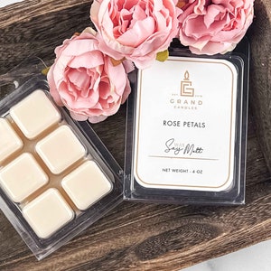 Rose Petals Soy Wax Melts - Handcrafted with Natural Ingredients for a Long-Lasting Fragrance