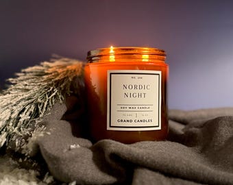 Świeca sojowa Nordic Night – zimowa, świąteczna, ręcznie odlewana świeca z wosku sojowego, czysto palący się, przytulny prezent świąteczny