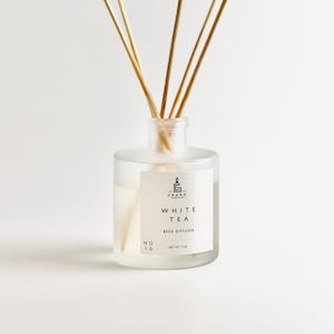 White Tea Reed Diffuser | Essential Oil Diffuser |  Home Fragrance and Aromatherapy
