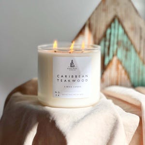 Caribbean Teakwood Soy Candle – Leather Tobacco Amber Scented Candle – Spicy Masculine Candle – Hand Poured Natural Soy Wax Candle