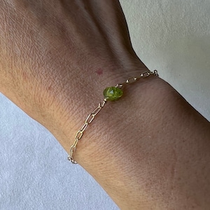 Peridot bracelet, 14k gold bracelet, birthstone jewelry, dainty bracelet, layered bracelet, pearl bracelet, gemstone bracelet, natural stone